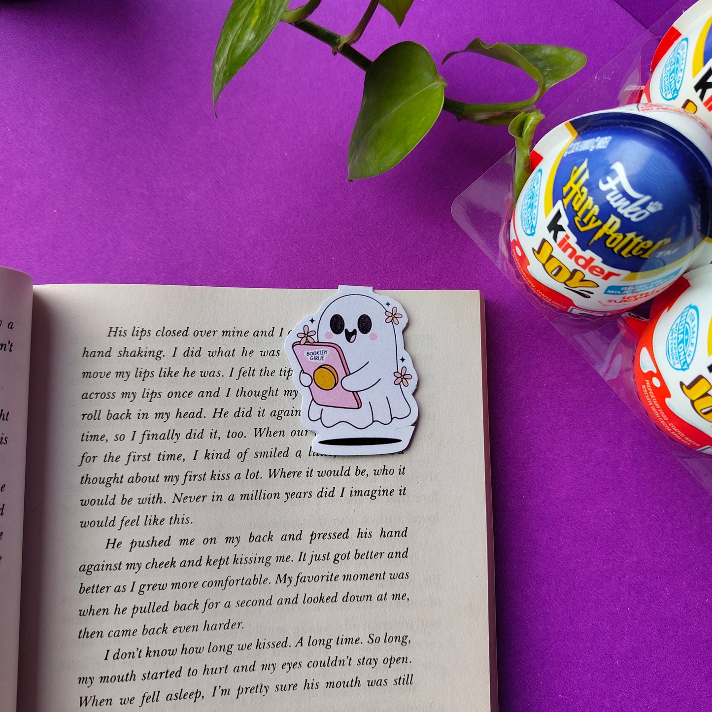 Bookish Girlie Cute Ghost Magnetic Bookmark