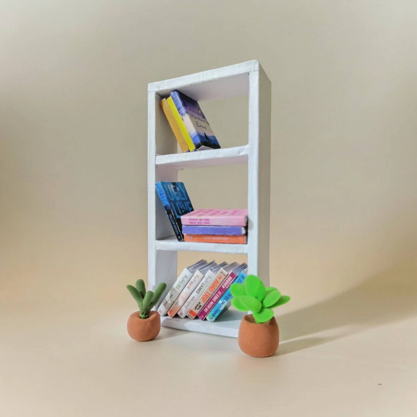 Mini Bookshelf White with Mini Plants