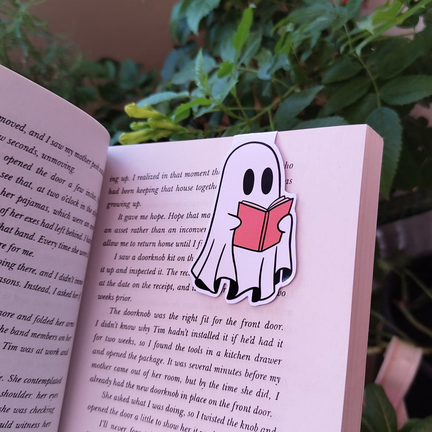 Ghost Reader Magnetic Bookmark